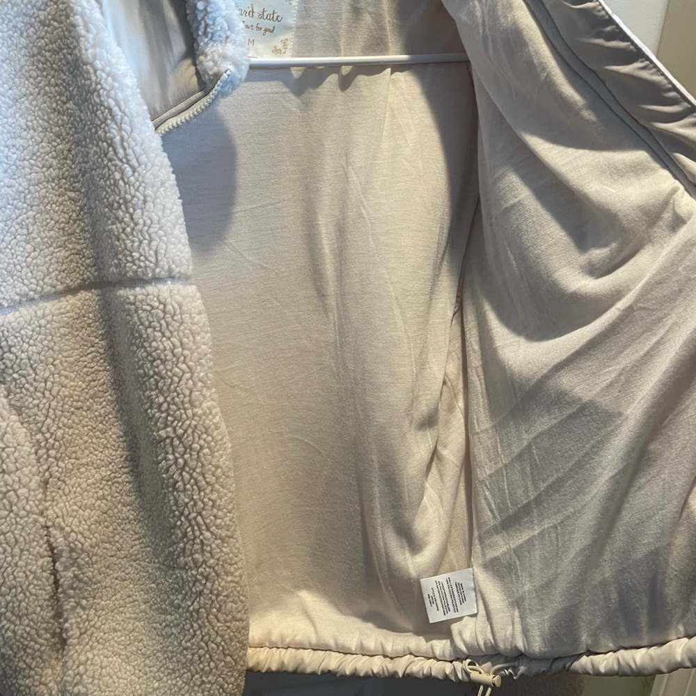 Ivory Sherpa Jacket - Picture 3 of 8